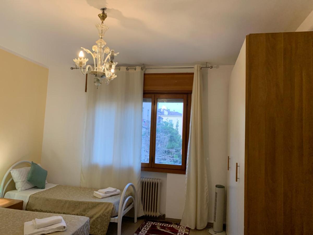 Venice Night Appartment Mestre Ngoại thất bức ảnh