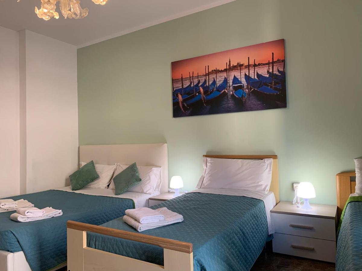 Venice Night Appartment Mestre Ngoại thất bức ảnh